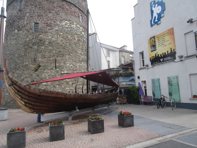 vikingship